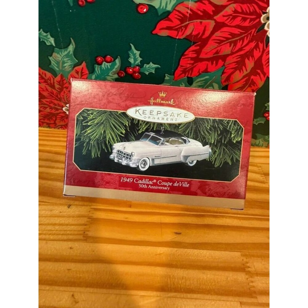 Hallmark Keepsake 1999 1949 Cadillac Coupe deVille Ornament Die Cast